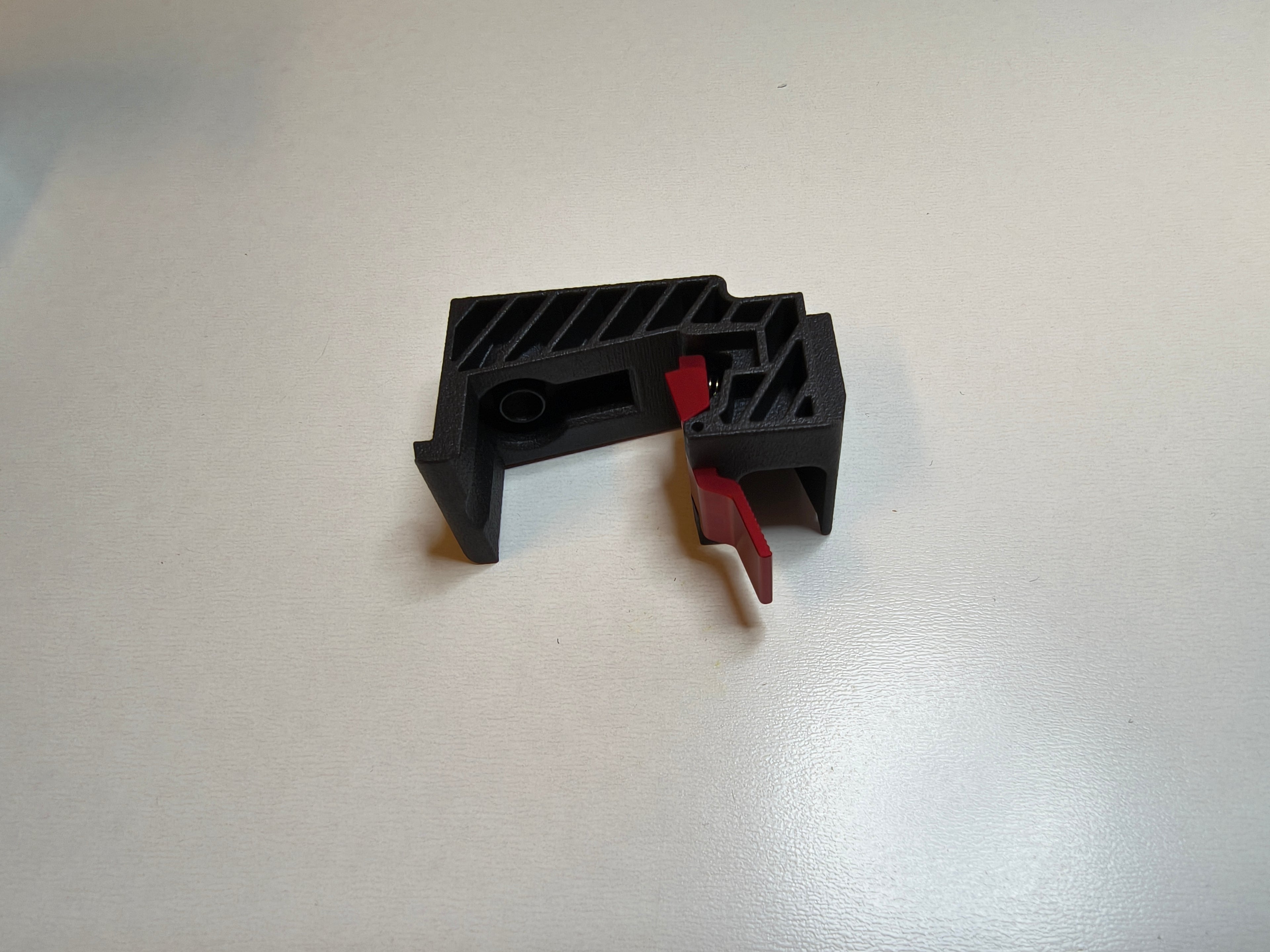 Tridos PTS ODIN pikalataaja adapteri MP5 lippaille