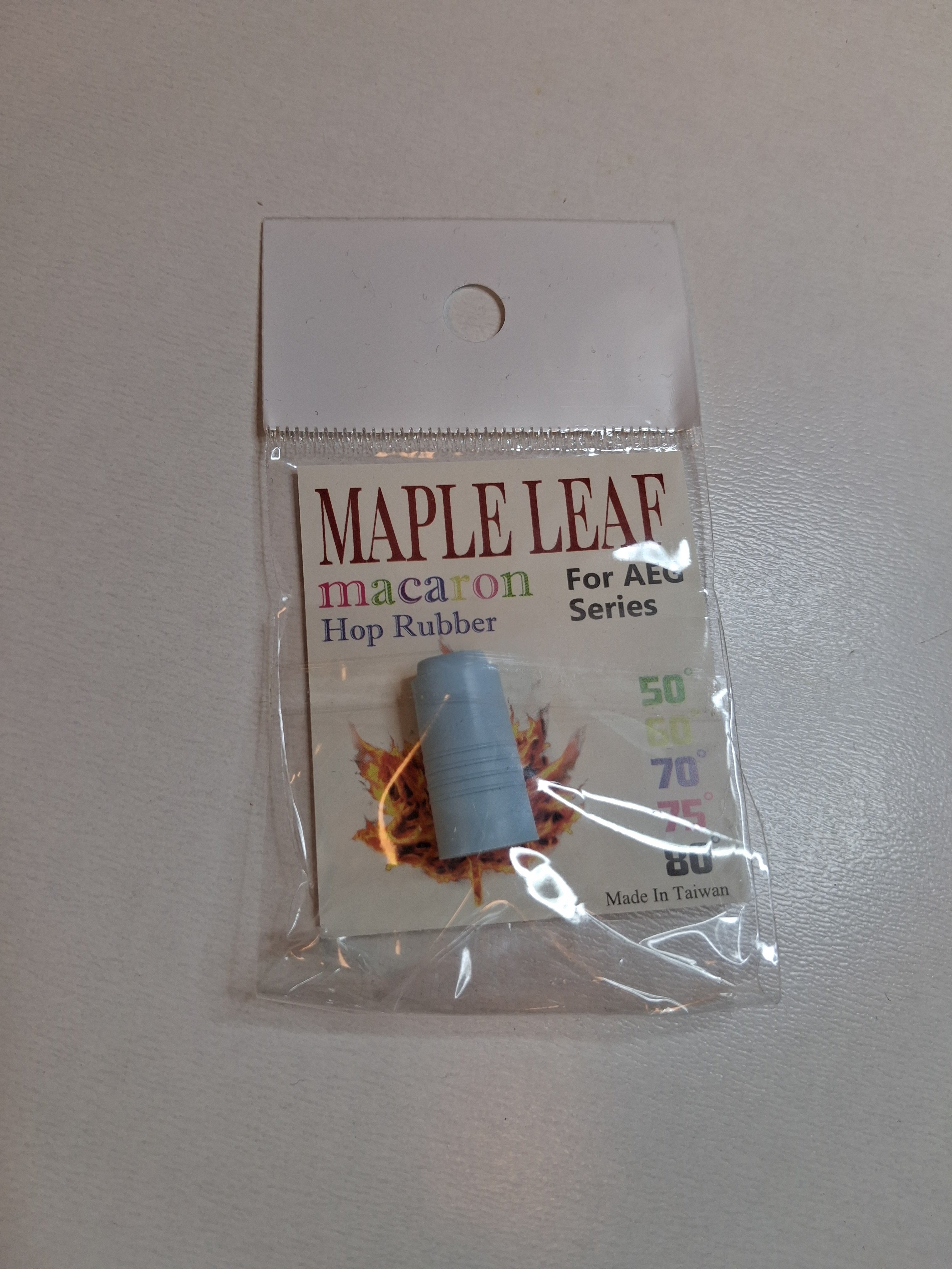 Maple leaf hoppikumi Macaron 70D Aeg