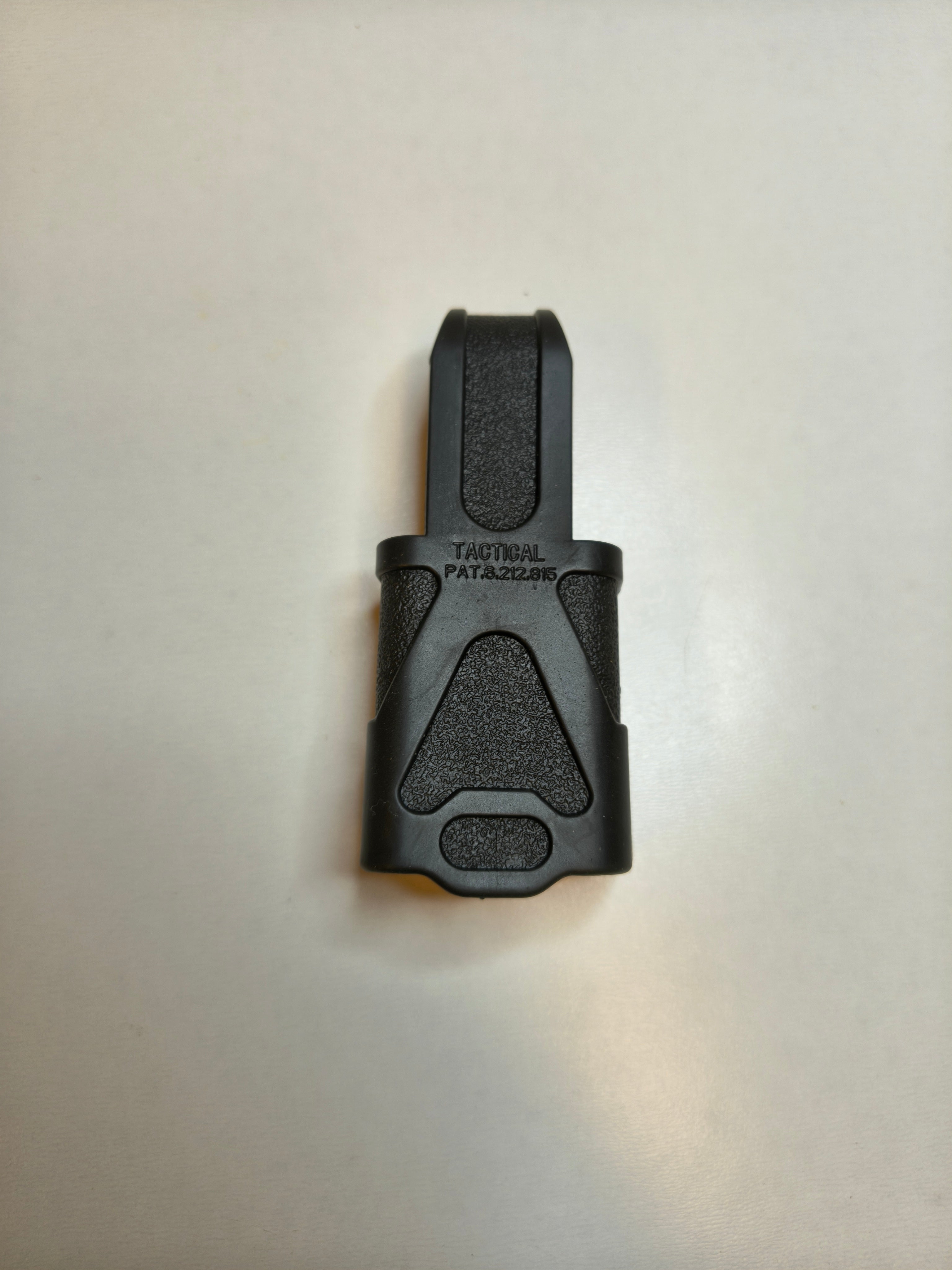 Vedin lippaalle 9mm