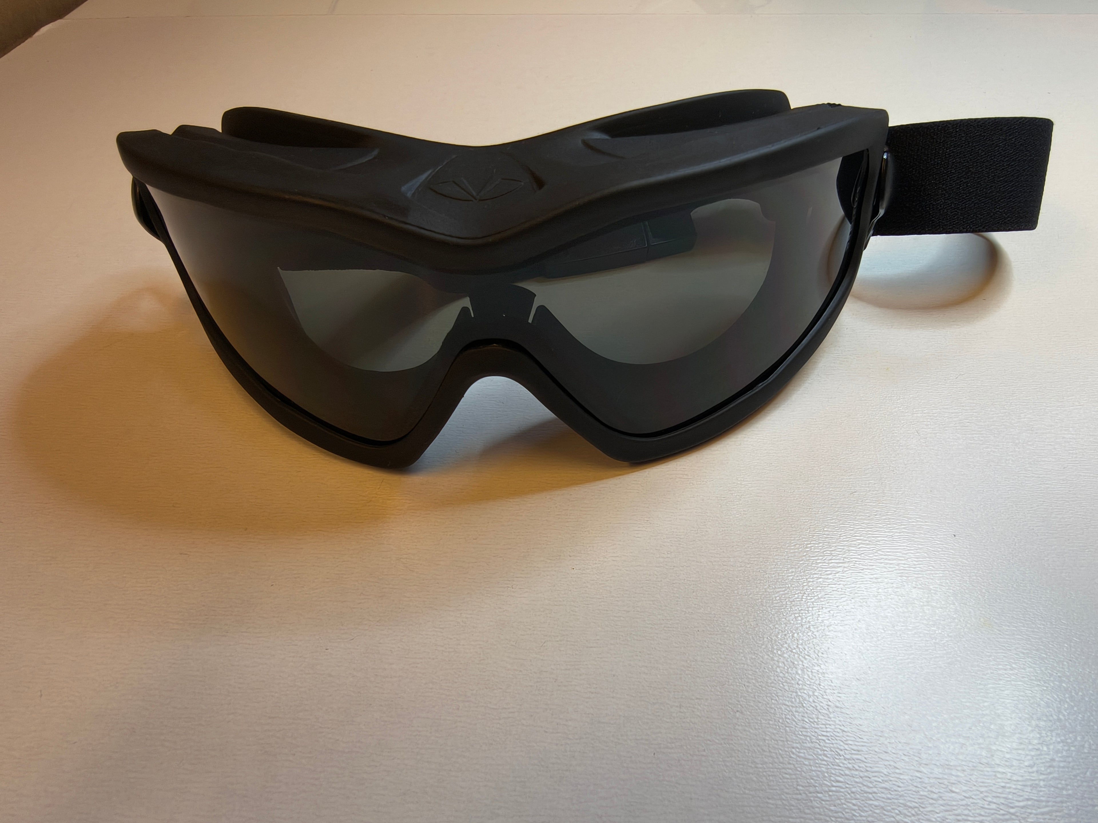 PYRAMEX V2G Plus suojalasit