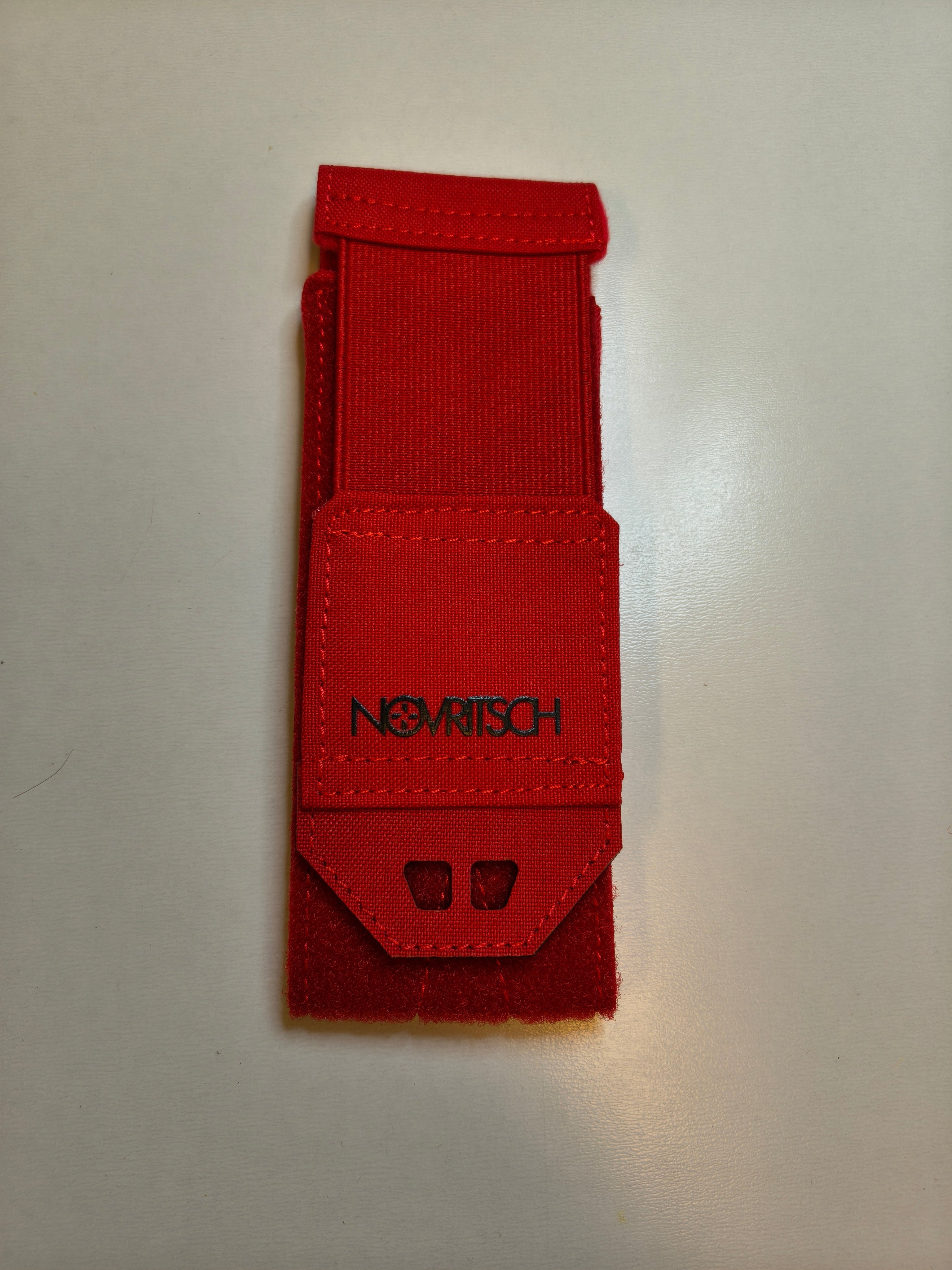 Novritsch punainen hihanauha