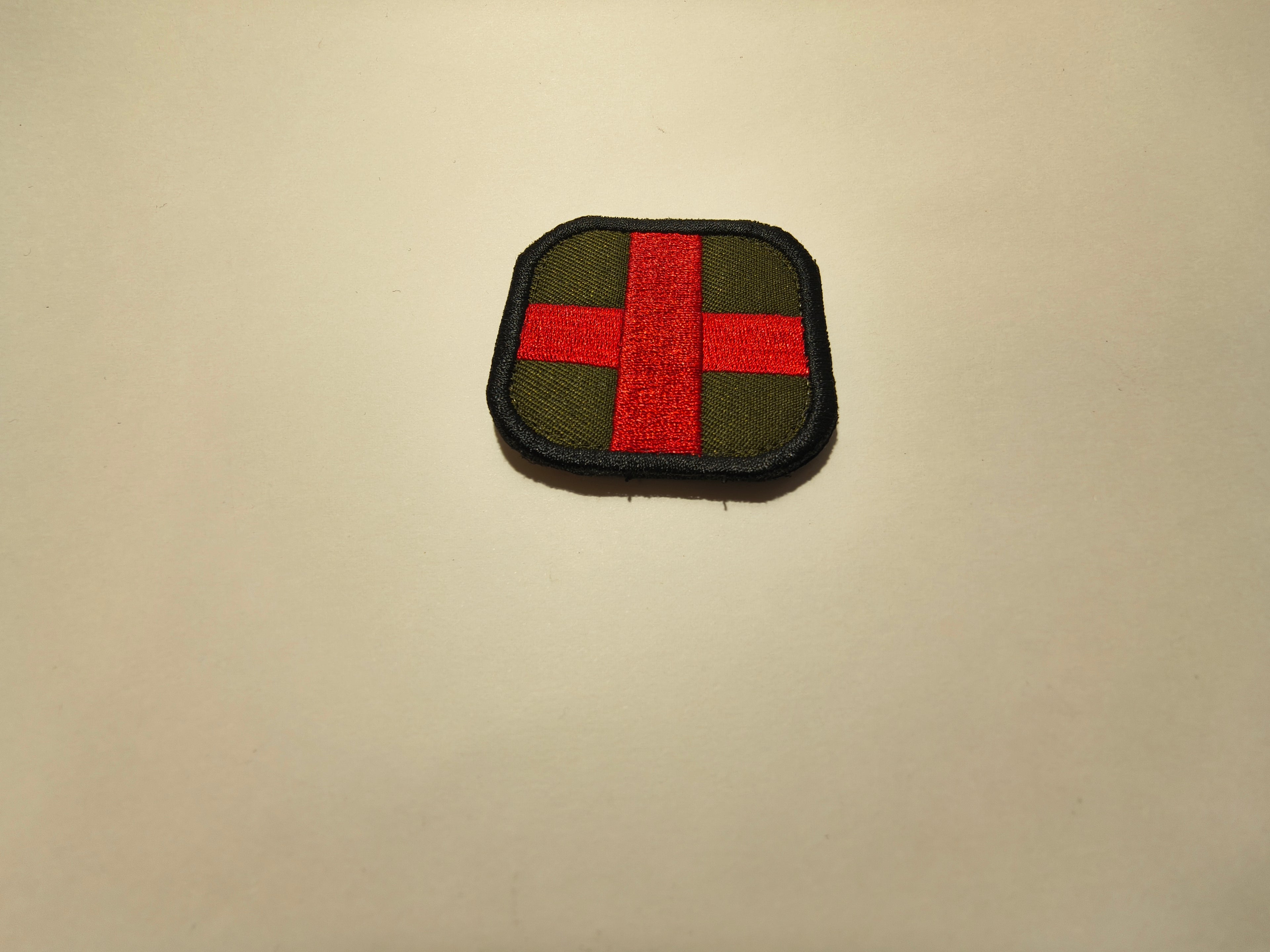 Medic broderoitu patch